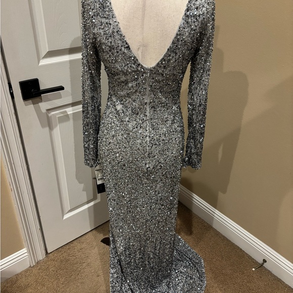 Aidan Mattox Silver Sequin Long Sleeve Gown - Picture 2 of 5